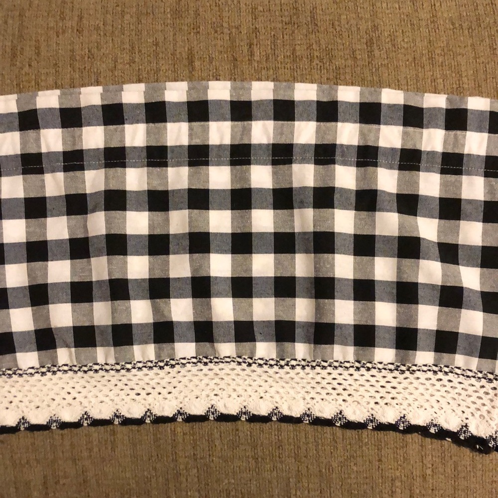 Achim Buffalo Check Farmhouse Single Valance Curtain SZ 56 X 14